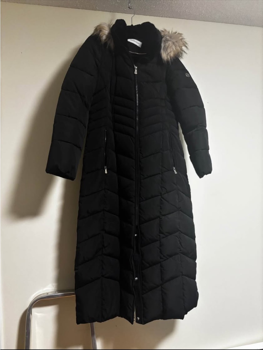 Calvin Klein Long Black Quilted Faux-Fur Hood Puffer Coat Size Small